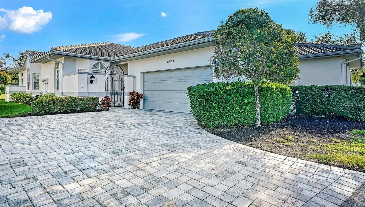 5701 Long Common Cir. #13, Sarasota, FL 34235
