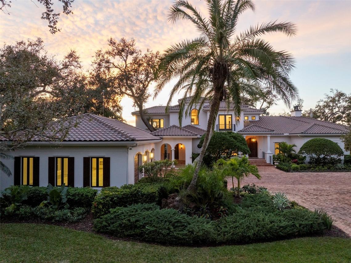 3000 Southwest Dr., Sarasota, FL 34239