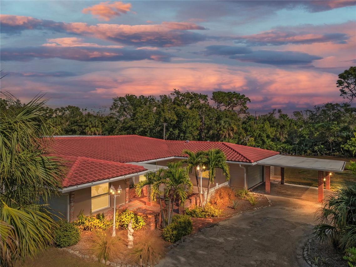 2605 Desoto Rd., Sarasota, FL 34234