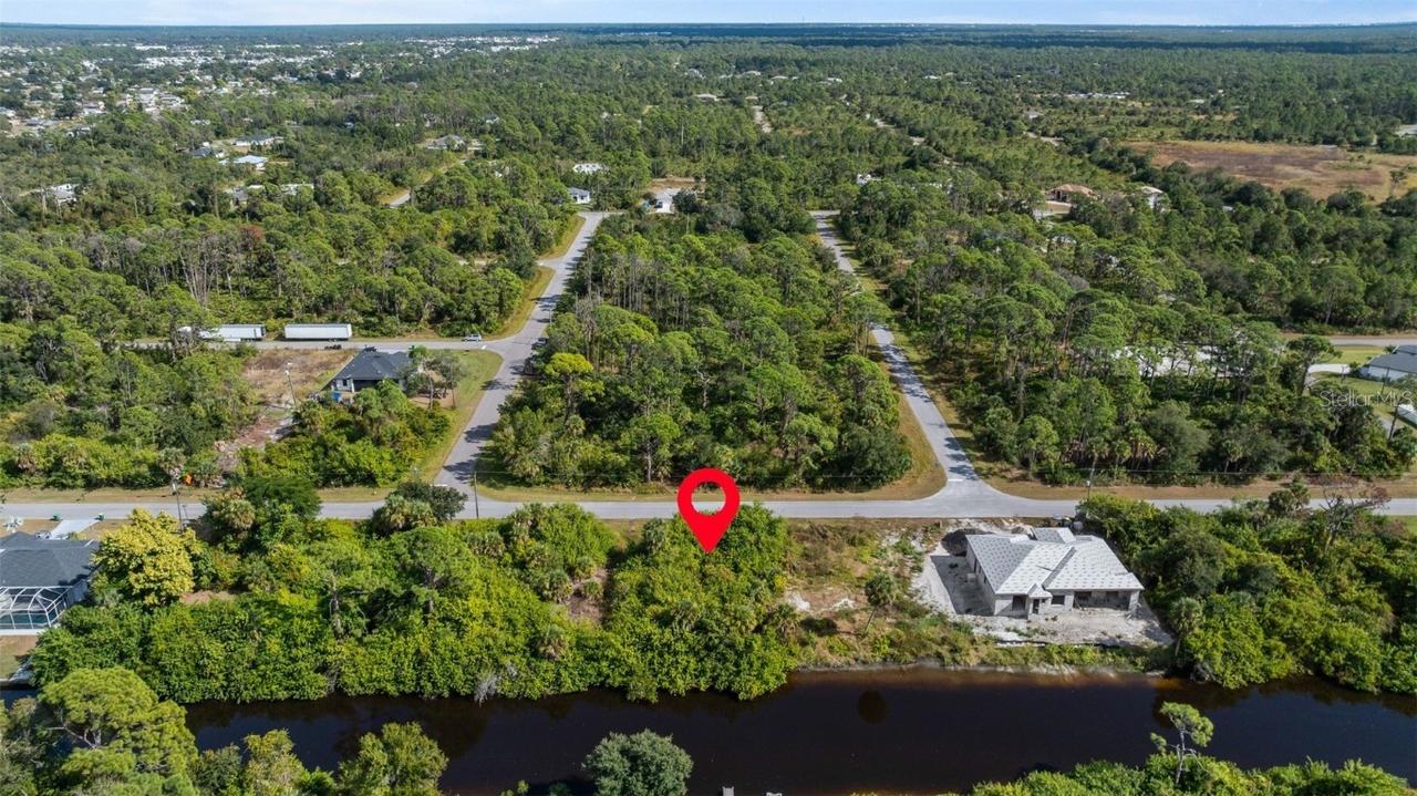 135 Ramblewood St., Port Charlotte, FL 33953