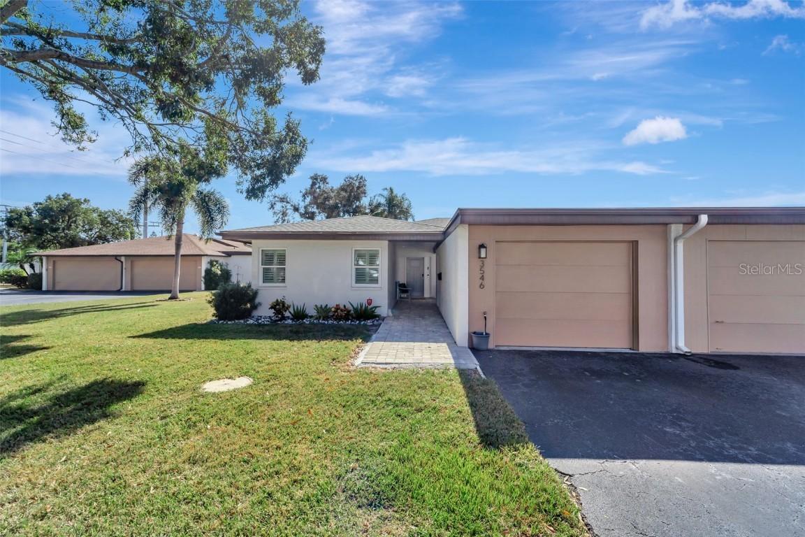 3546 Auburn Ct. #240, Sarasota, FL 34231