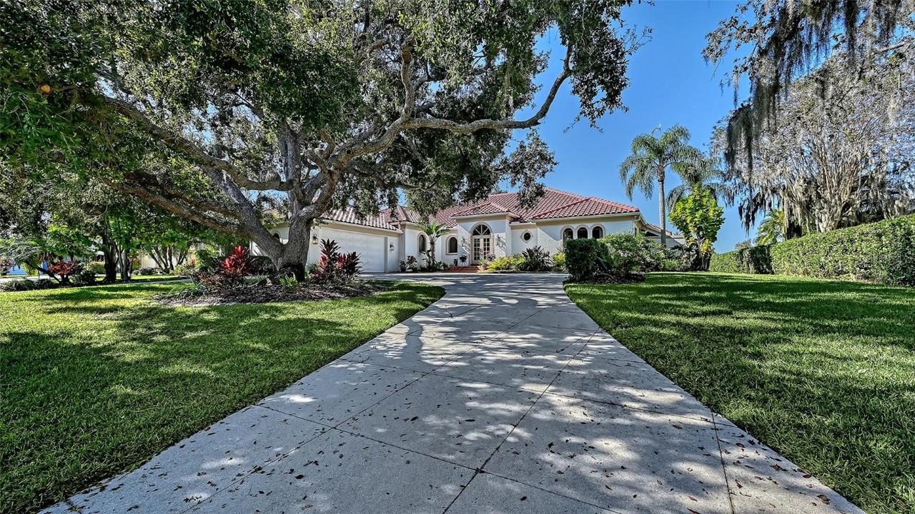 2909 Old Orchard Ln., Parrish, FL 34219