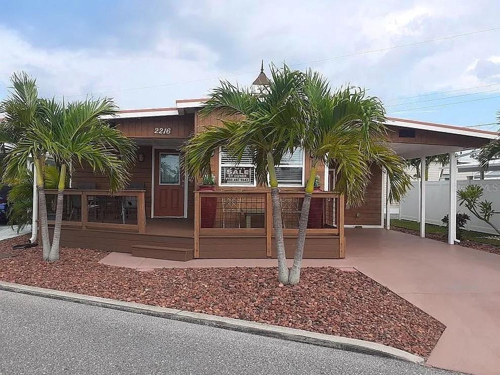 2216 Pennsylvania Ave., Bradenton, FL 34207