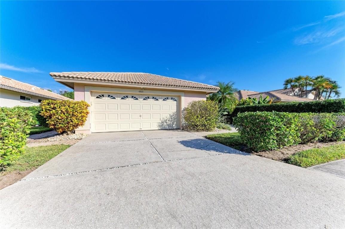 4801 Montrose Dr., Bradenton, FL 34210