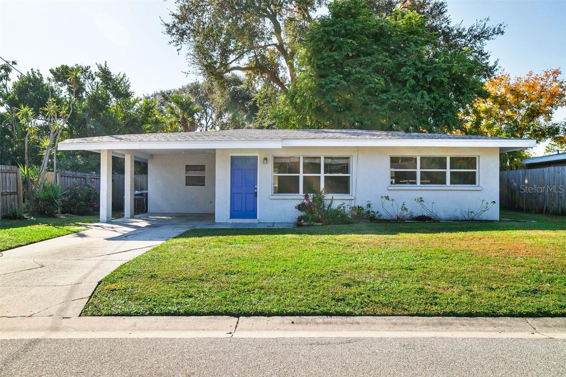 2412 Grove St., Sarasota, FL 34239