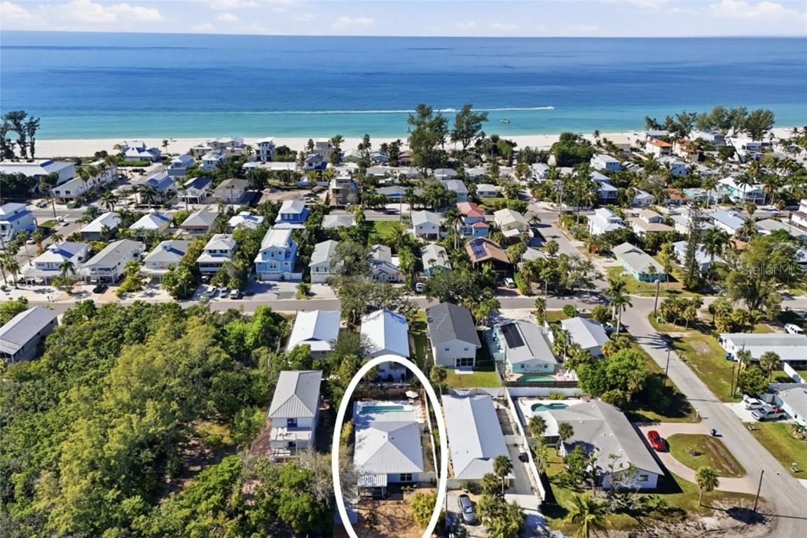 2812 Avenue B, Holmes Beach, FL 34217