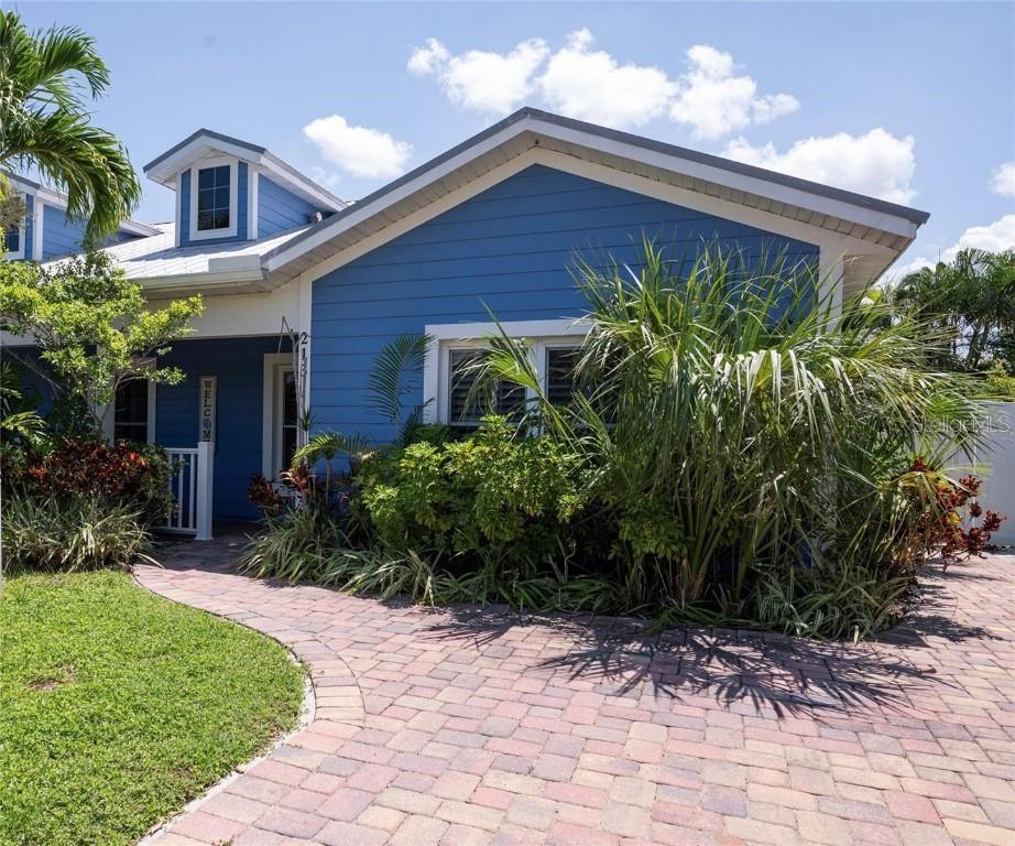 213 75th St., Holmes Beach, FL 34217