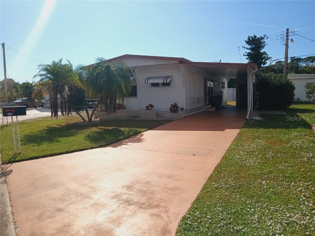 5205 Pebble Beach Ave., Sarasota, FL 34234