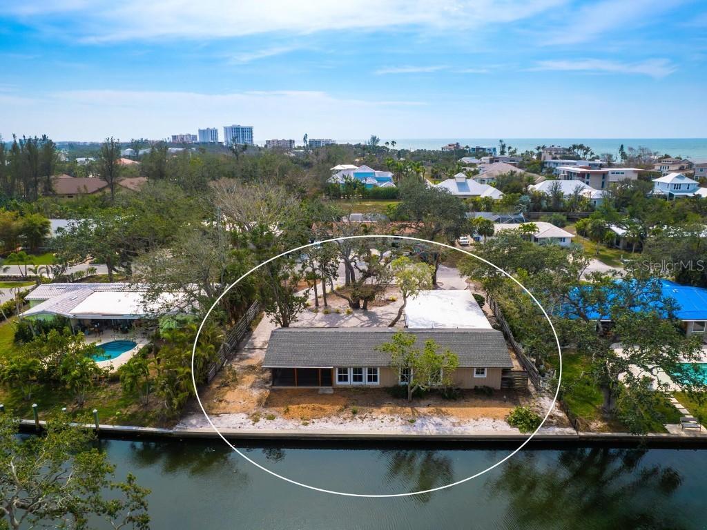 615 Buttonwood Dr., Longboat Key, FL 34228