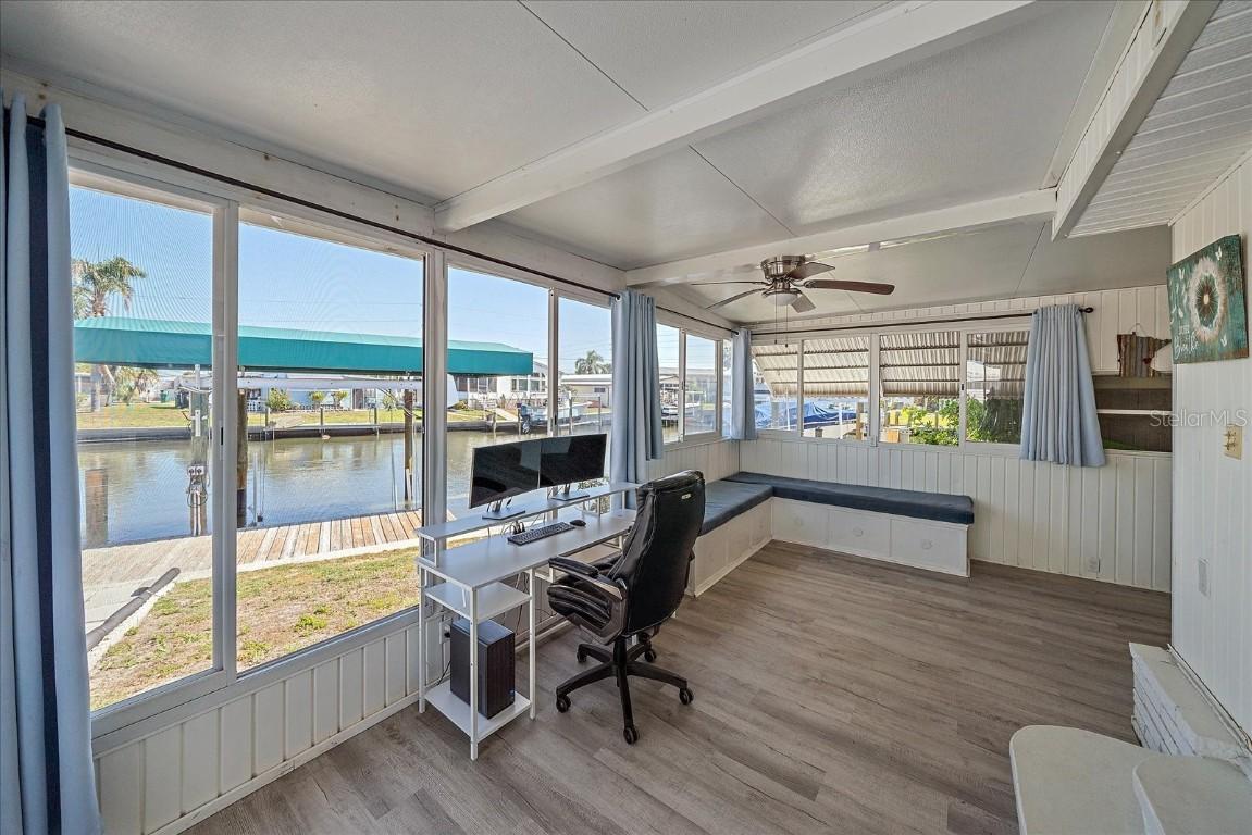 286 Nassau Dr., Palmetto, FL 34221