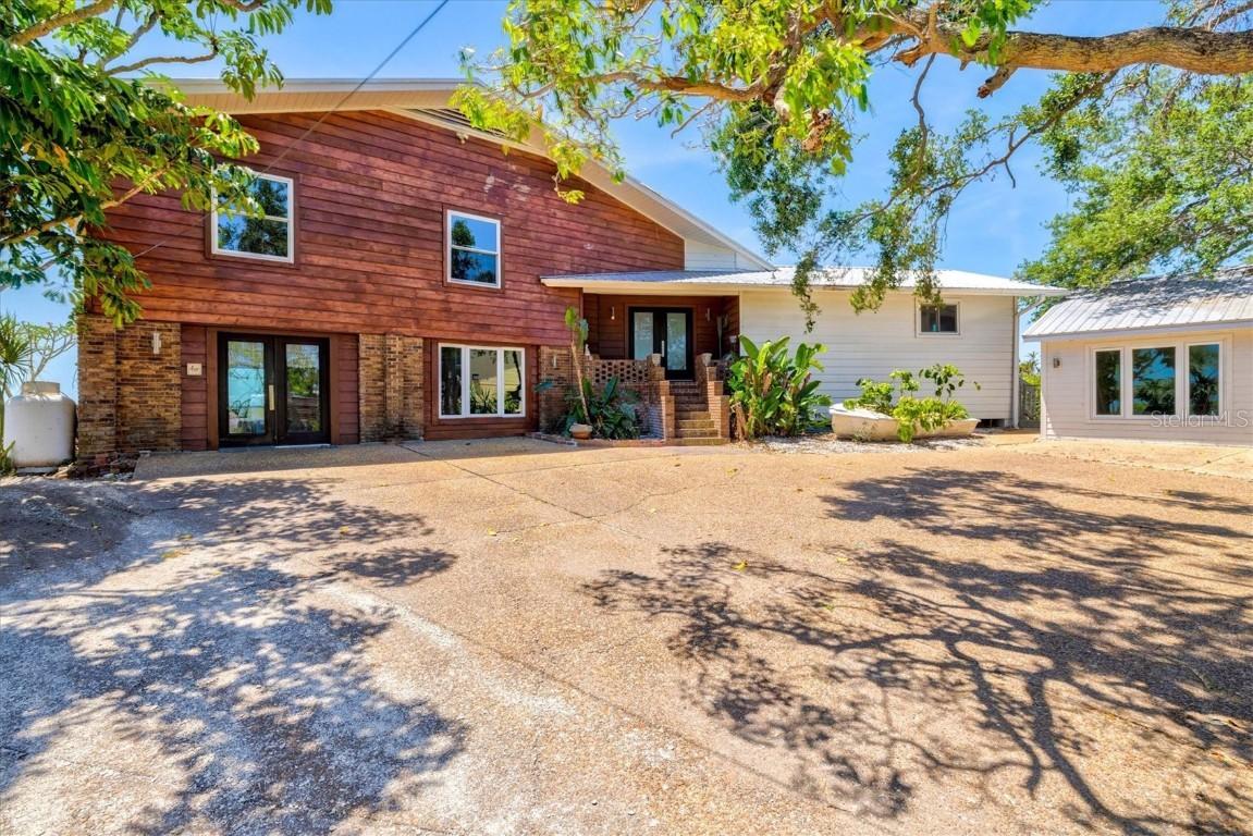 6928 26th St., Bradenton, FL 34207