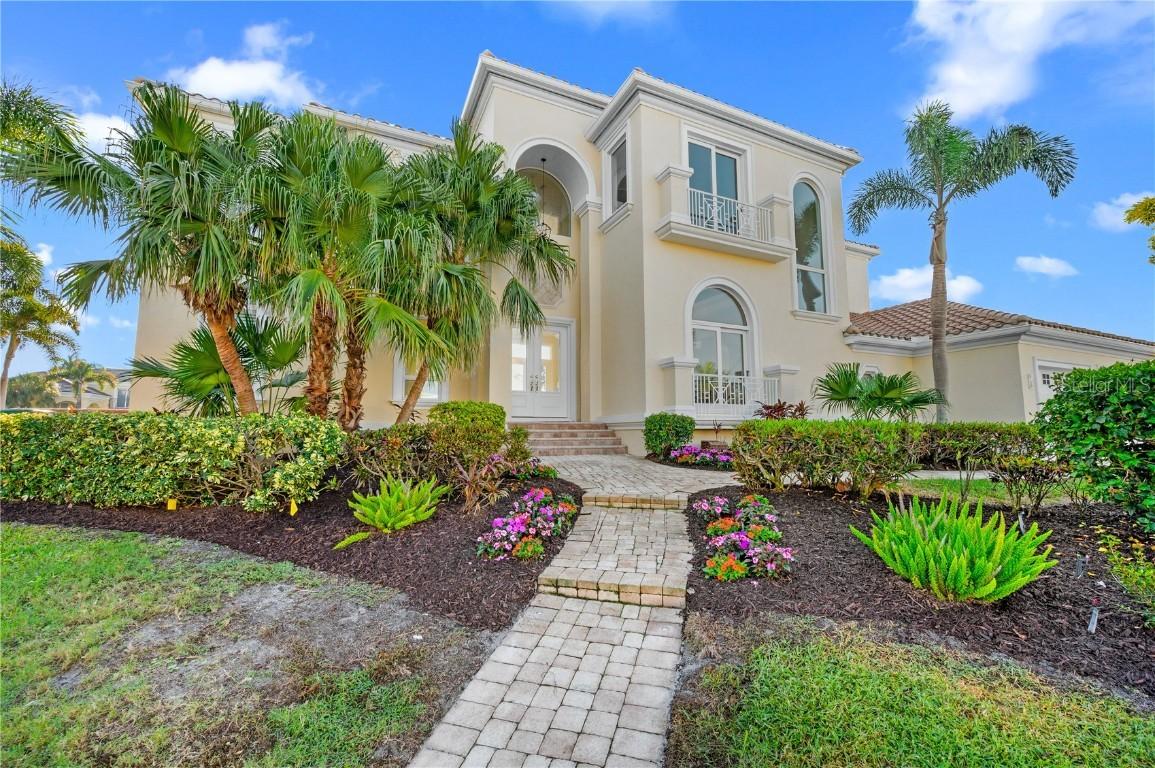 610 Yardarm Ln., Longboat Key, FL 34228