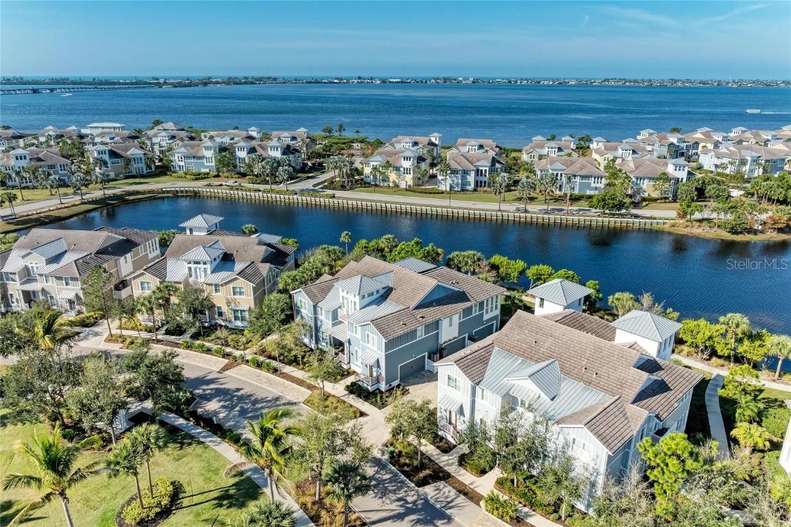 266 Sapphire Lake Dr. #202, Bradenton, FL 34209