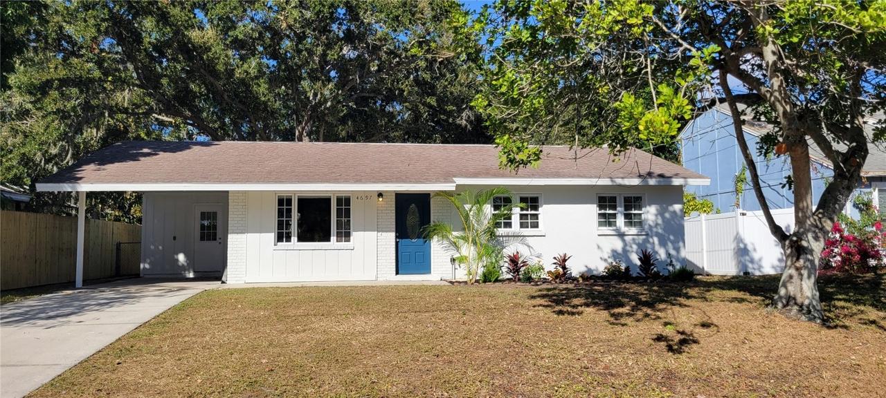 4697 Linwood St., Sarasota, FL 34232