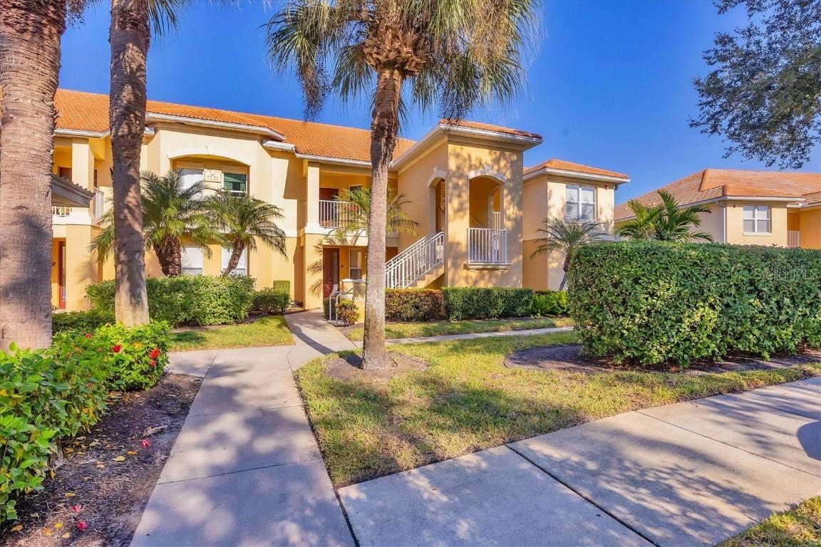 7131 Boca Grove Pl. #203, Lakewood Ranch, FL 34202