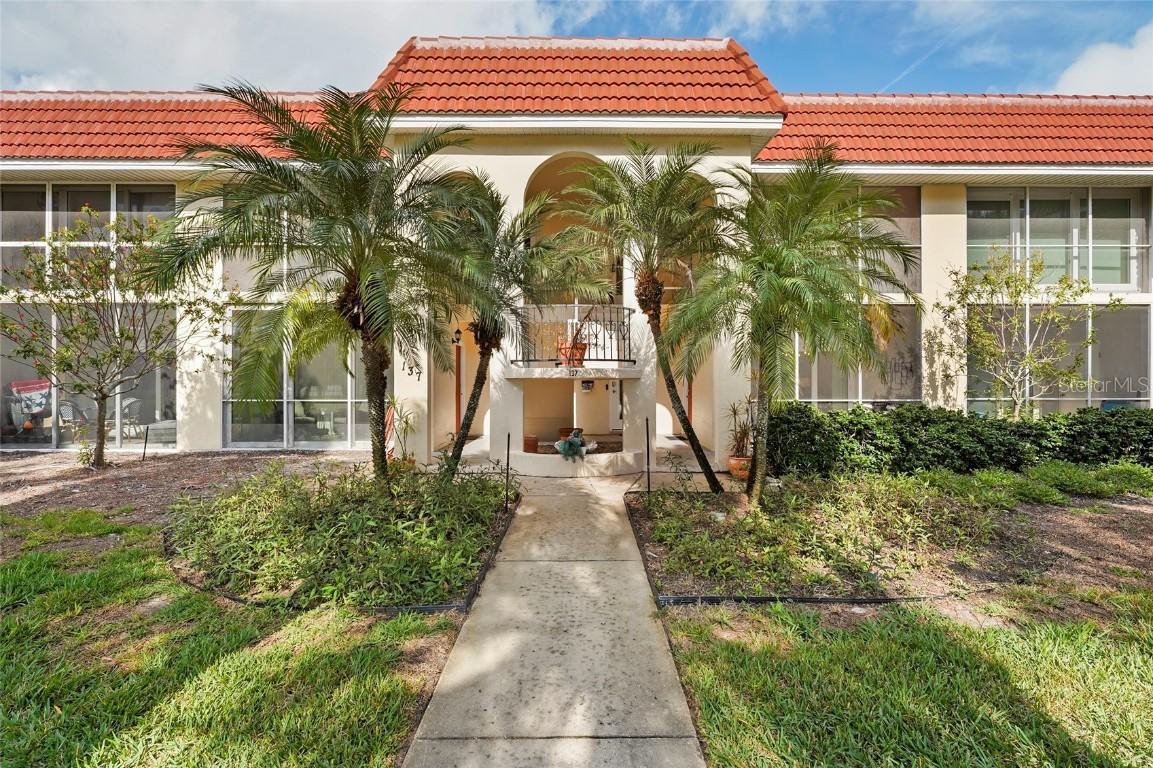 137 Avenida Messina #2, Sarasota, FL 34242