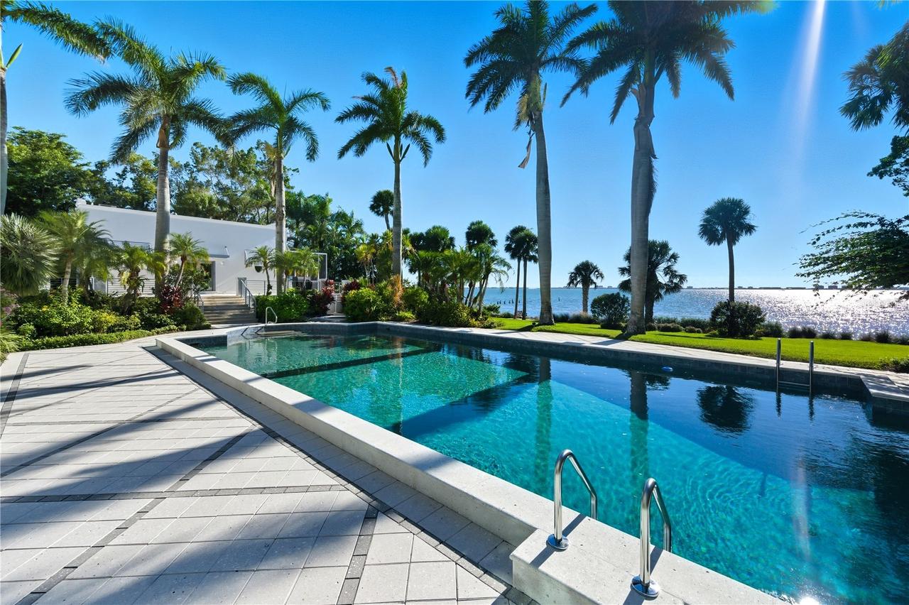 3315 Bay Shore Rd., Sarasota, FL 34234