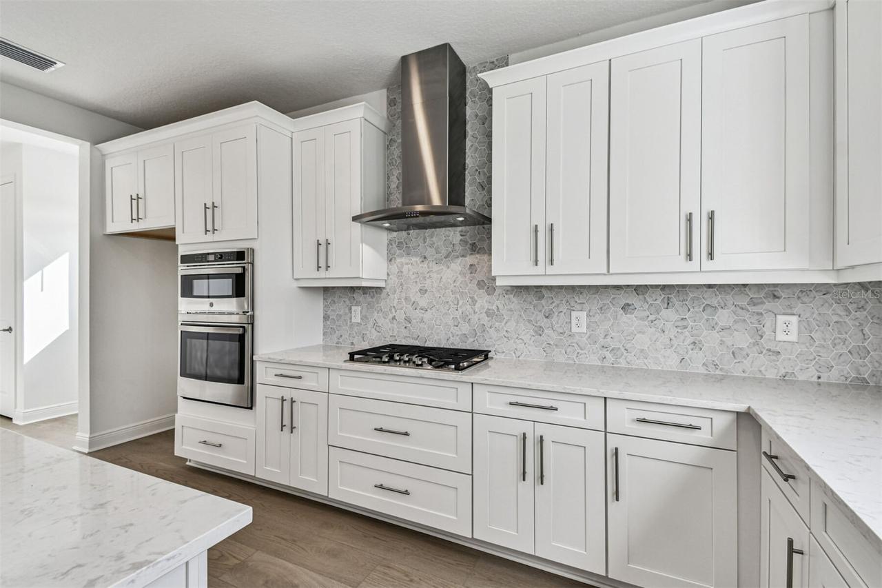 7543 Hawkstone Dr., Sarasota, FL 34241