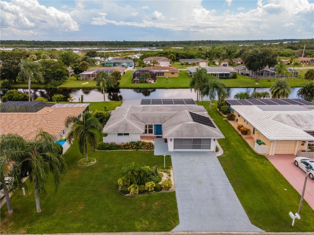 33 Caddy Rd., Rotonda West, FL 33947