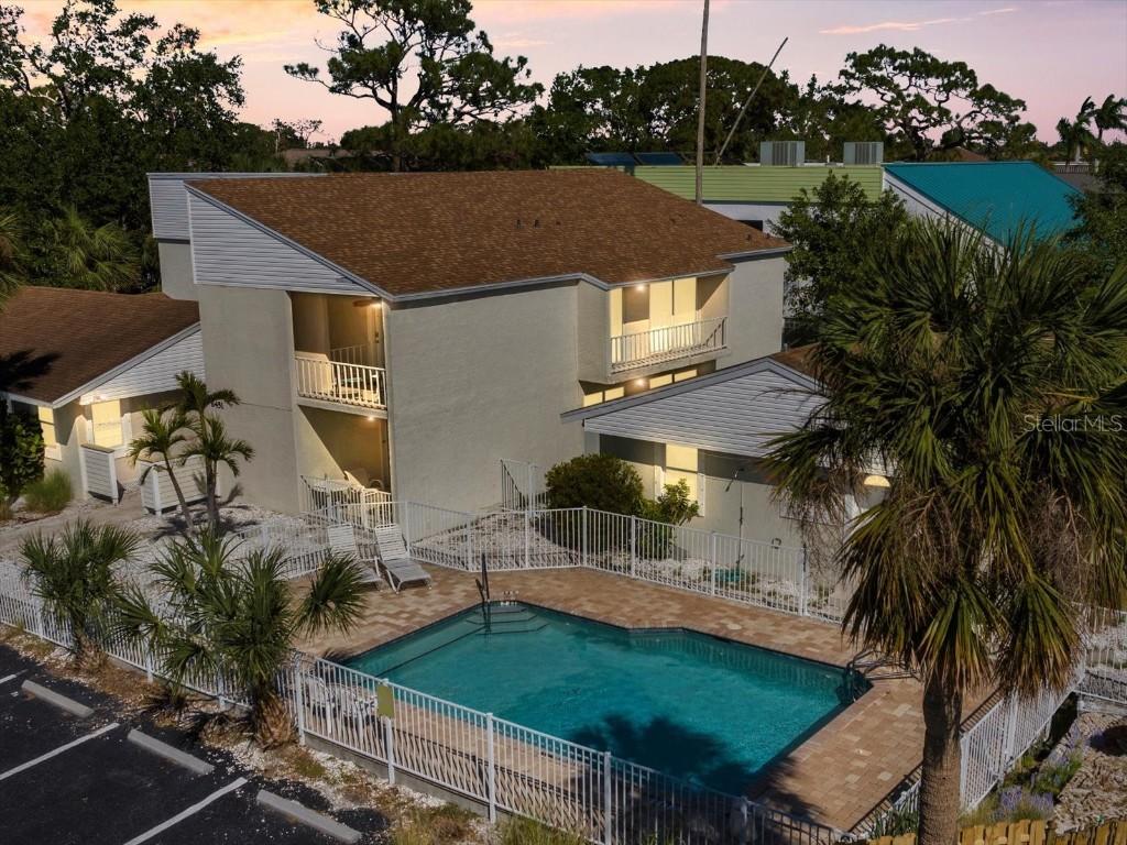 6451 Elmwood Ave. #H, Sarasota, FL 34231