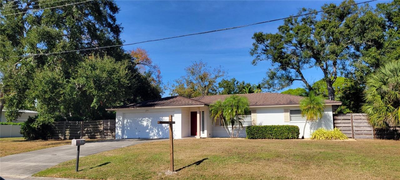 2515 Clematis St., Sarasota, FL 34239