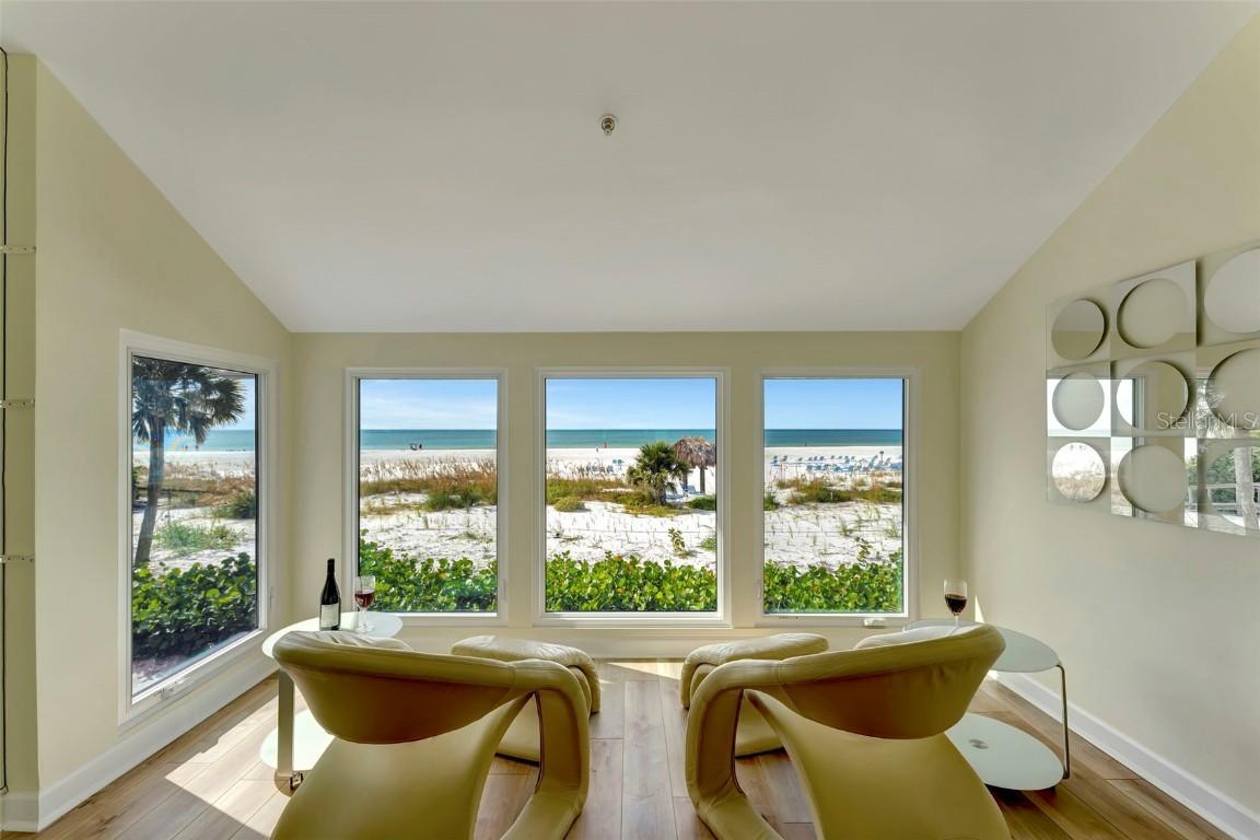 1017 W Peppertree Dr. #116, Sarasota, FL 34242