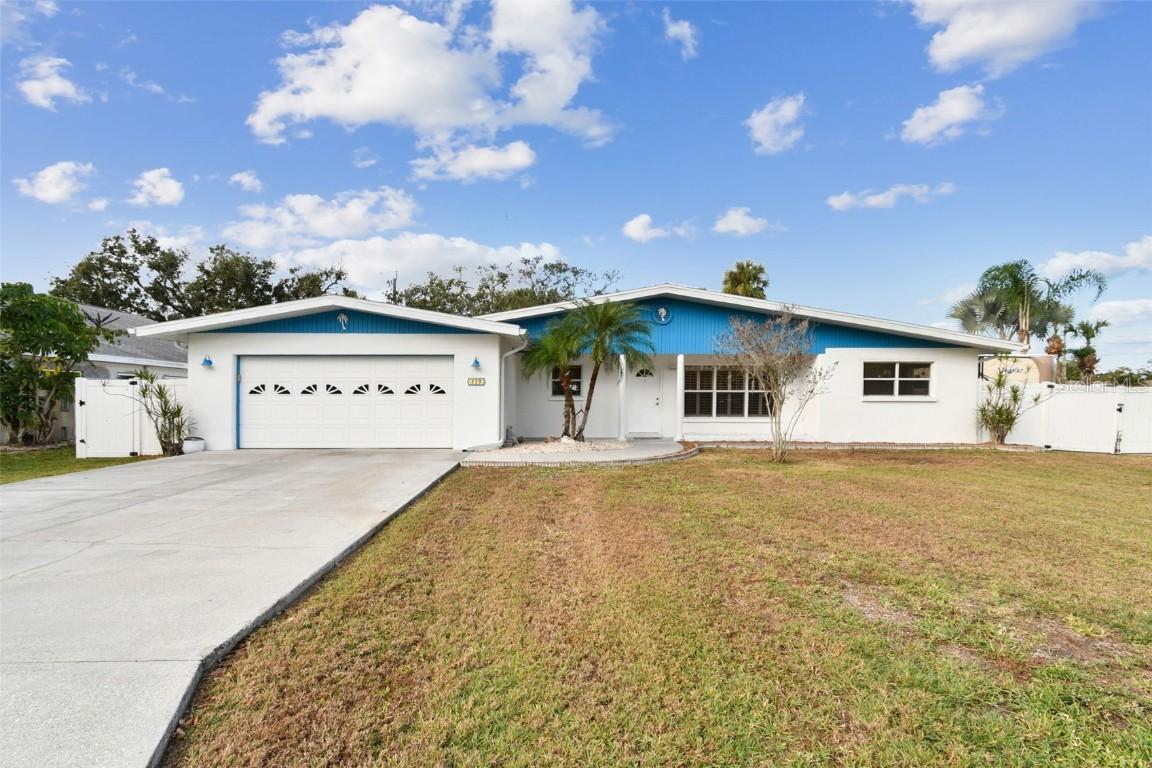 339 Shore Dr., Ellenton, FL 34222