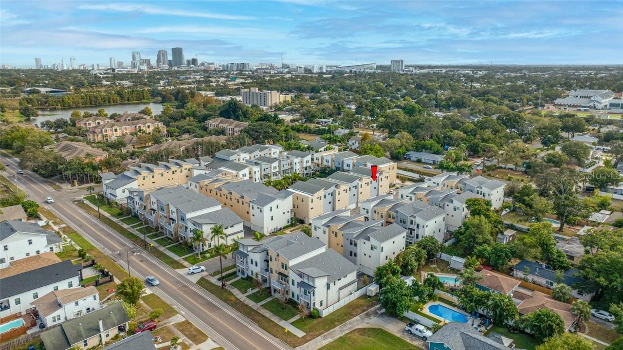 1171 25th Ln., St Petersburg, FL 33713