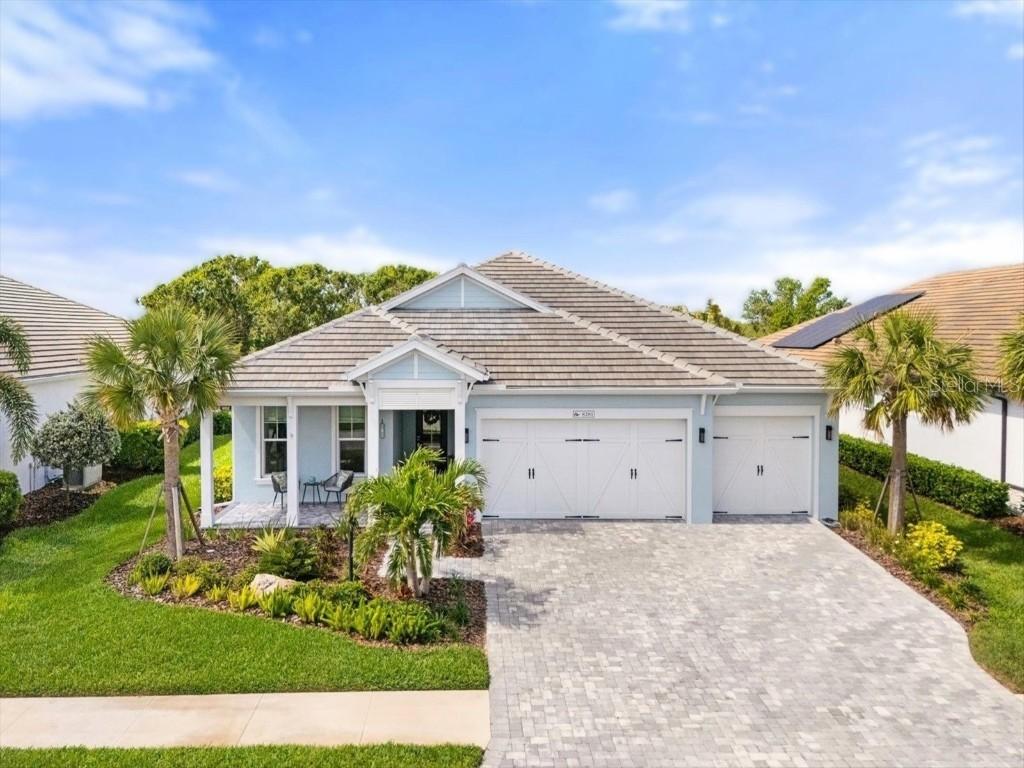 8281 Grande Shores Dr., Sarasota, FL 34240