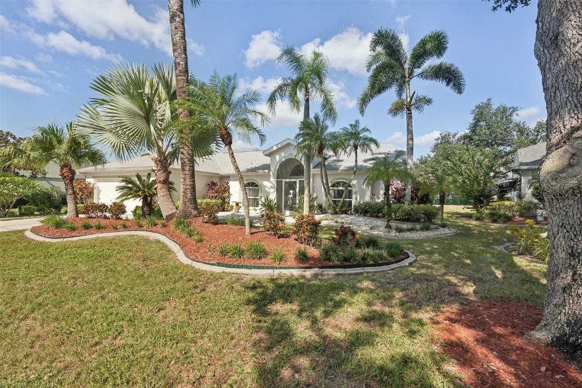 3817 Garden Lakes Estates Dr., Bradenton, FL 34203