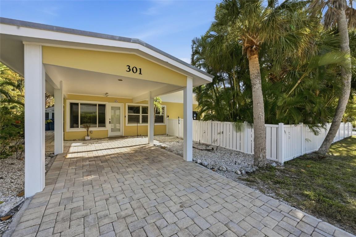 301 Palm Ave., Anna Maria, FL 34216