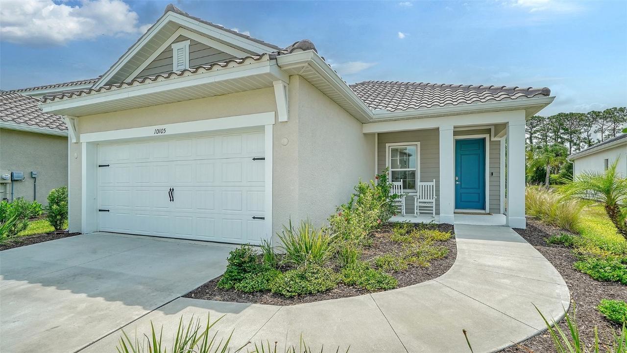 10105 Canaveral Cir., Sarasota, FL 34241