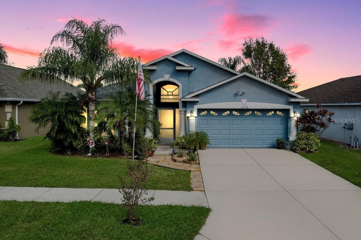 2252 Colville Chase Dr., Ruskin, FL 33570