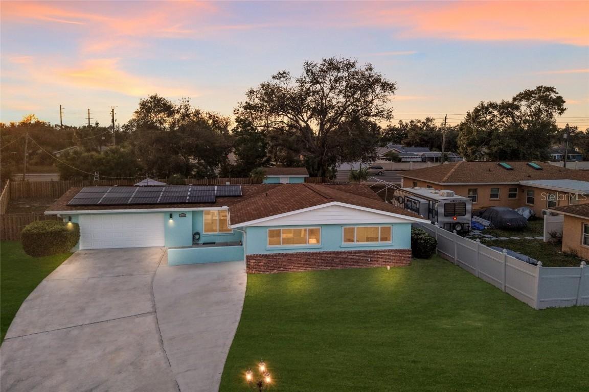 2411 Ridge Ave., Sarasota, FL 34235