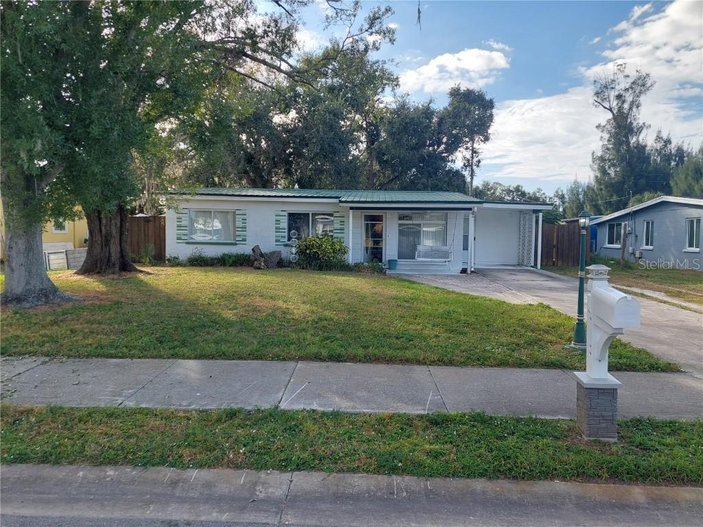 312 W Cornelius Cir., Sarasota, FL 34232