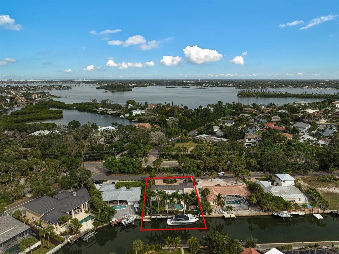 4508 Woodside Rd., Sarasota, FL 34242