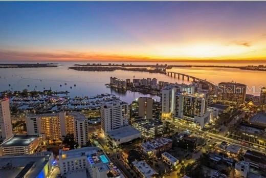 1335 2nd St. #301, Sarasota, FL 34236