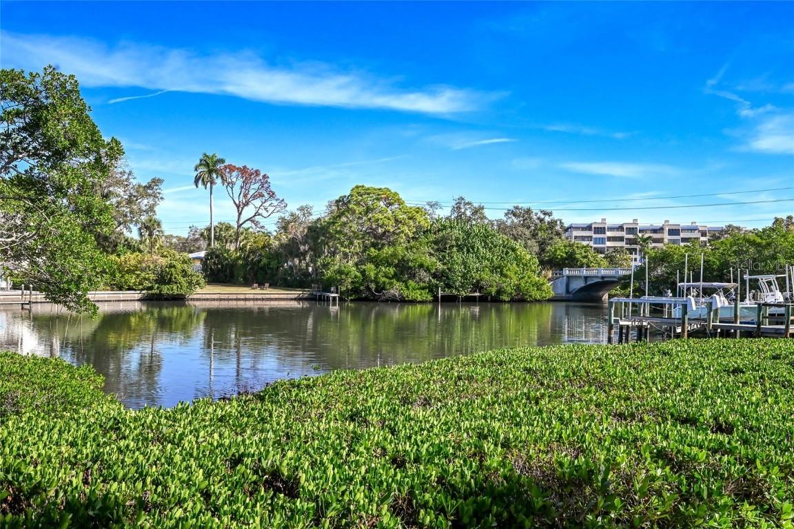 1749 Lincoln Park Cir., Sarasota, FL 34236