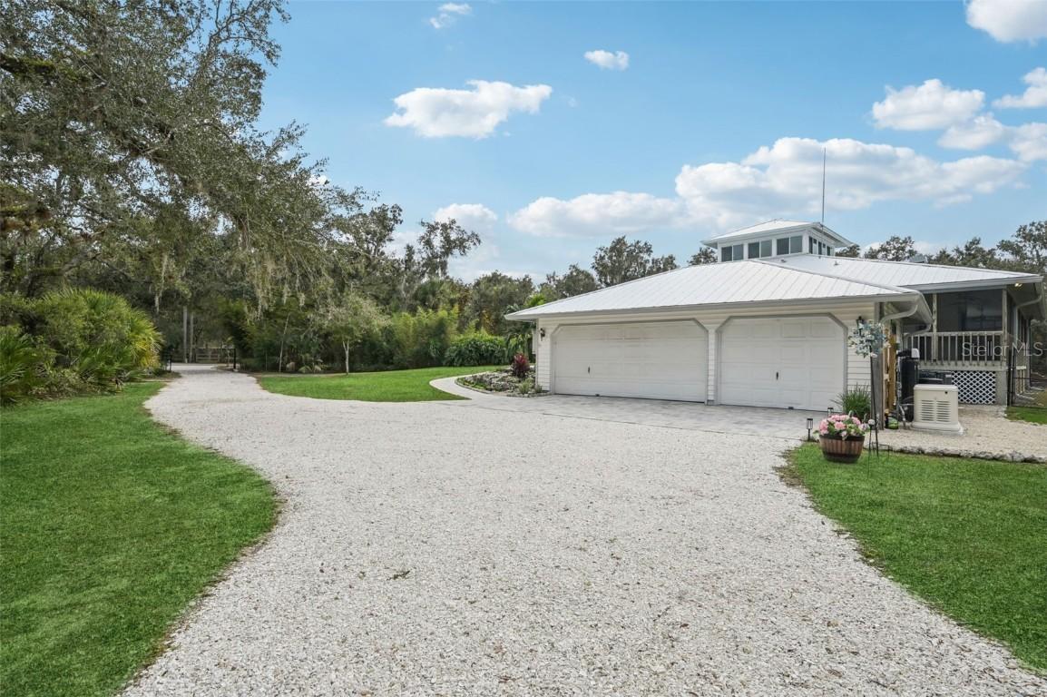 13221 N Branch Rd., Sarasota, FL 34240