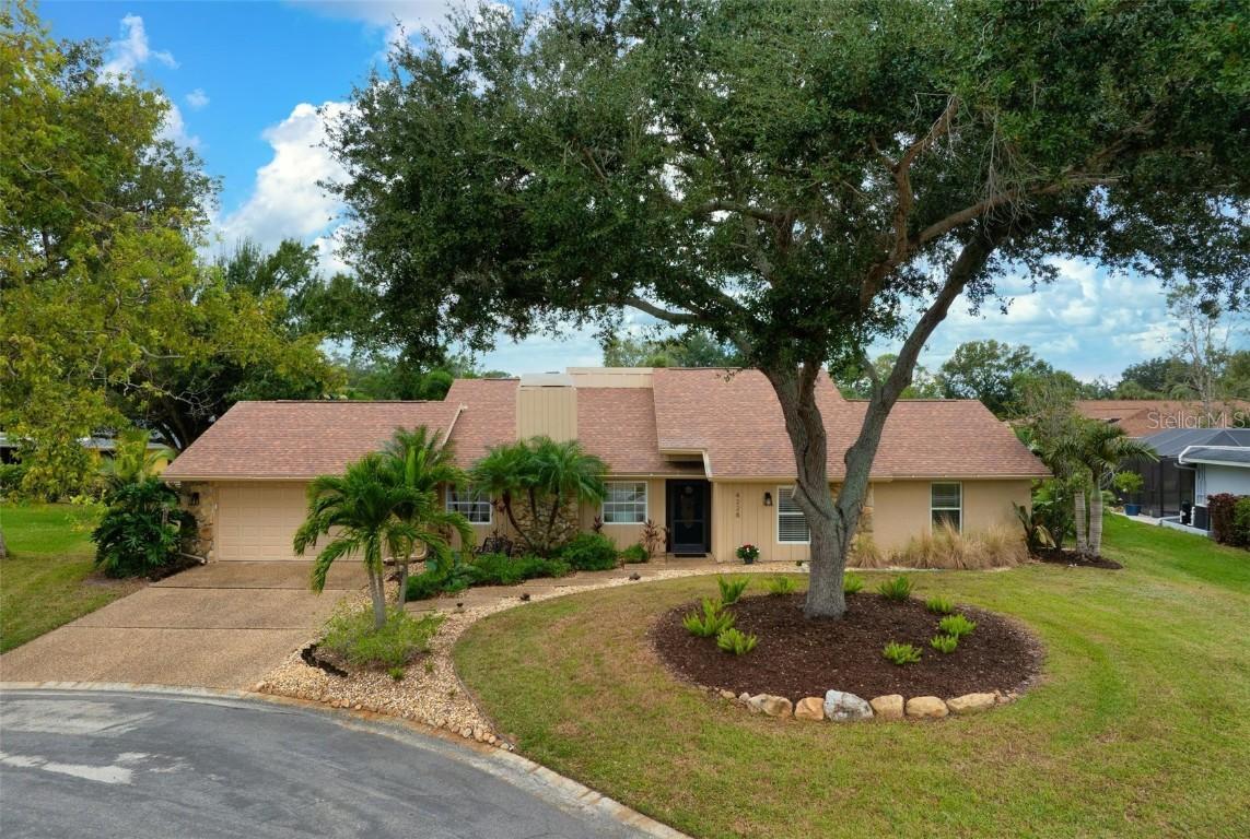 4228 Francis Bacon Ln., Sarasota, FL 34241