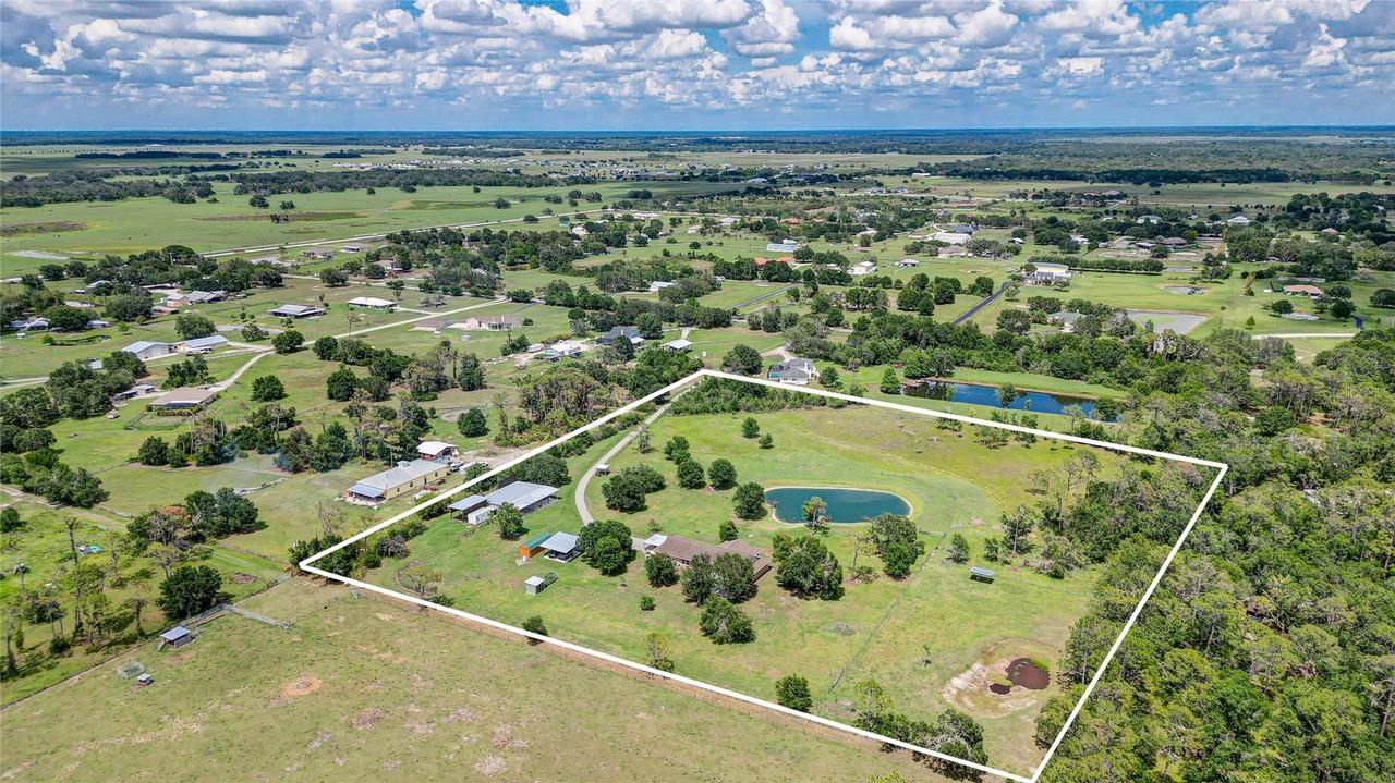 560 Oakford Rd., Sarasota, FL 34240