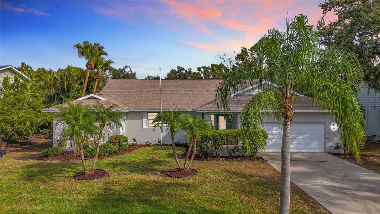 4779 Maid Marian Lane Ln., Sarasota, FL 34232
