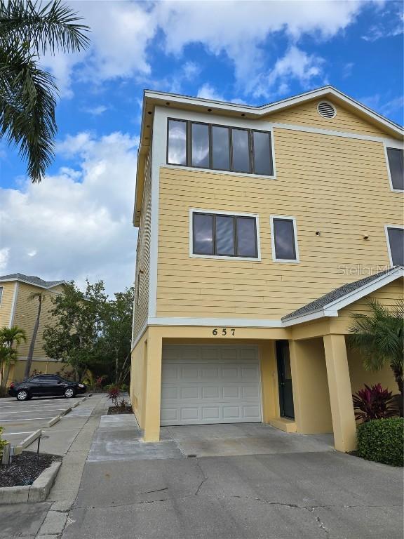 657 Cedars Ct., Longboat Key, FL 34228