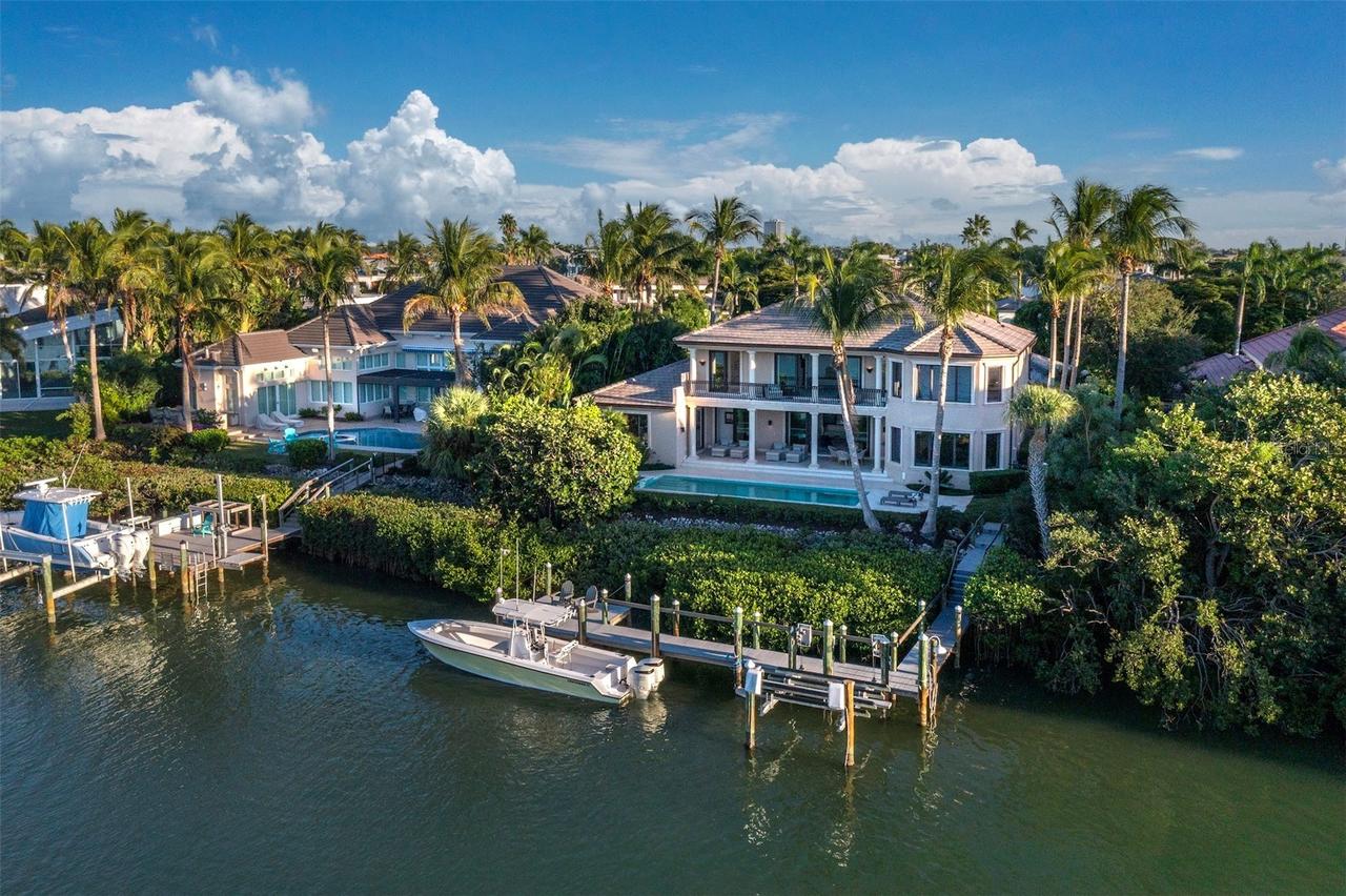 65 Lighthouse Point Dr., Longboat Key, FL 34228
