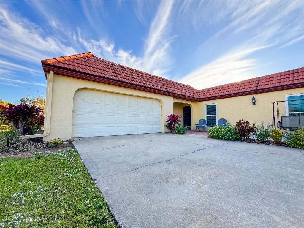 914 W Faith Cir., Bradenton, FL 34212