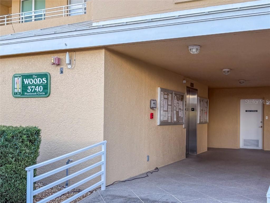 3740 Pinebrook Cir. #105, Bradenton, FL 34209