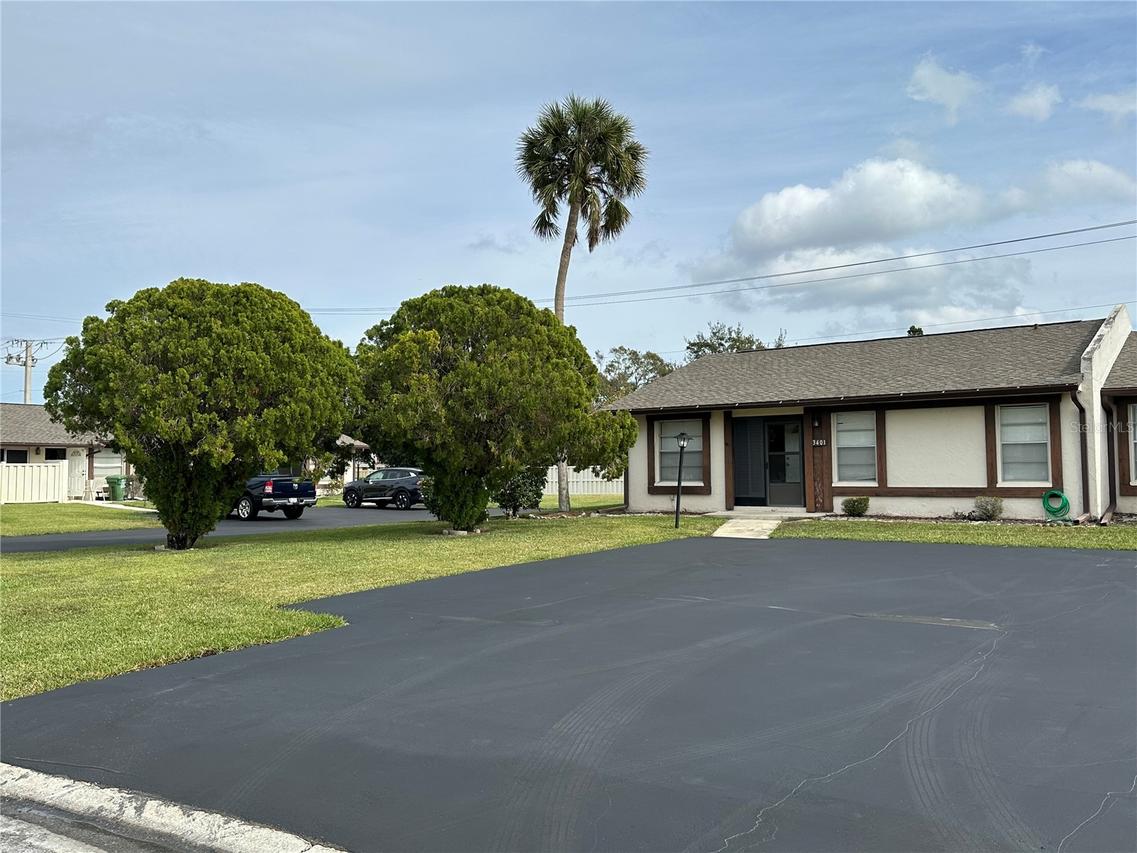 3401 36th St., Bradenton, FL 34205