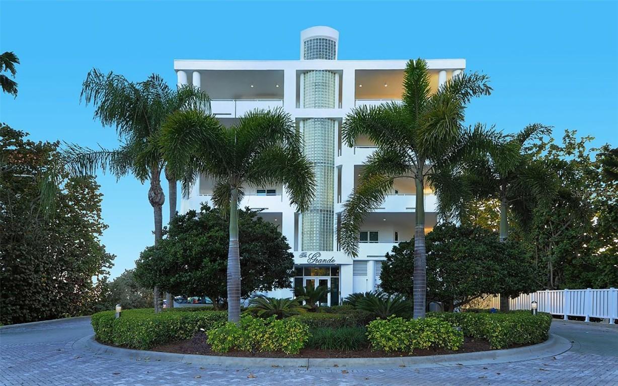4561 Gulf Of Mexico Dr. #202, Longboat Key, FL 34228