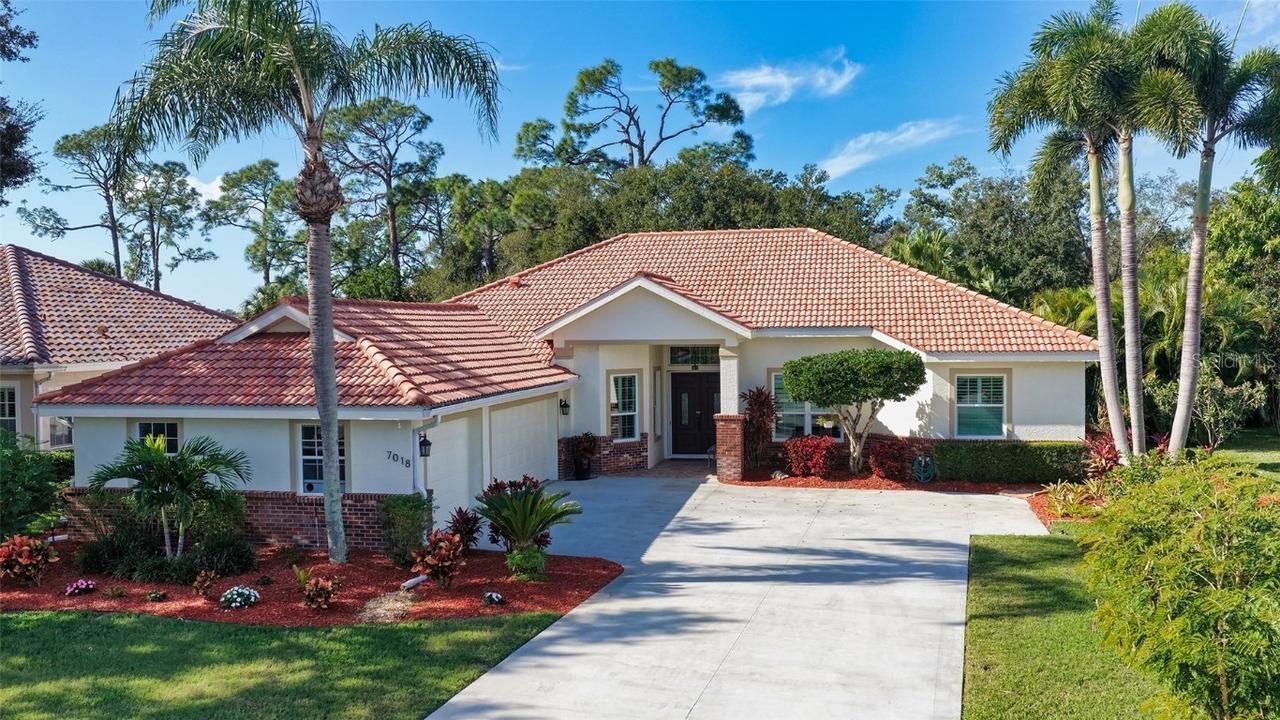 7018 Coachlight St., Sarasota, FL 34243