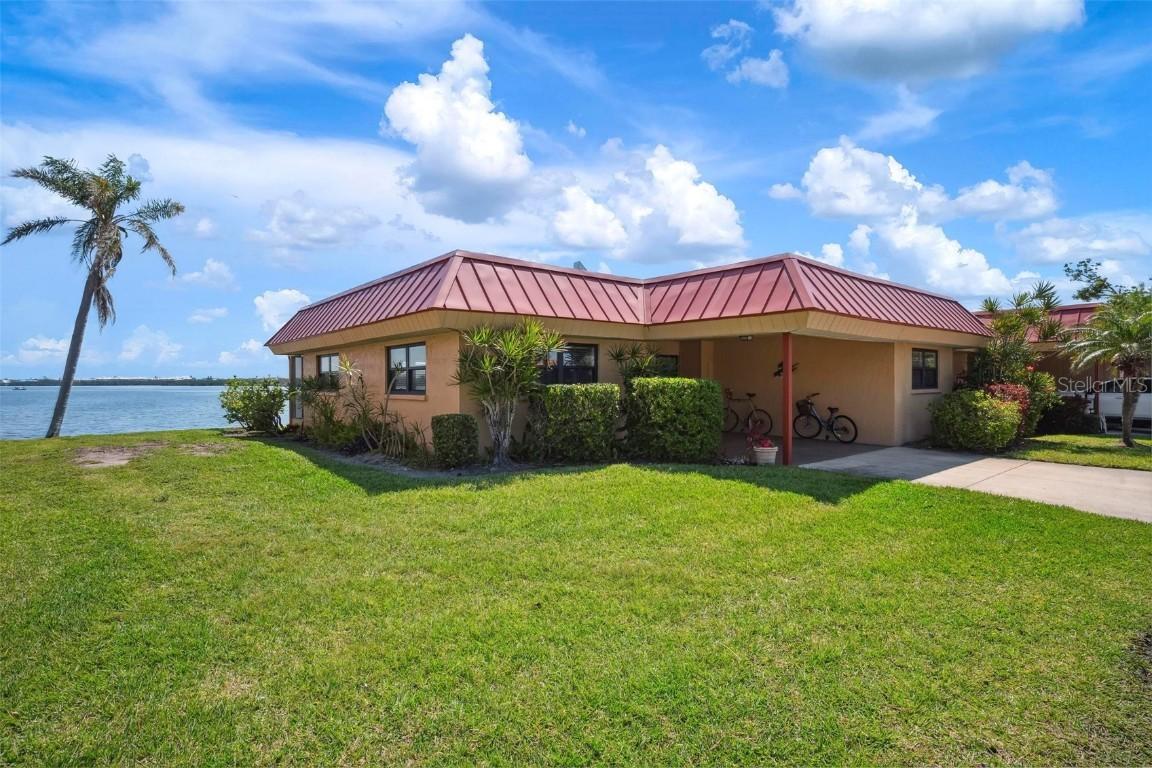 3859 Catalina Dr., Bradenton, FL 34210